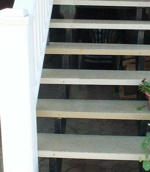 Covered-Dynadeck-Outdoor-Stair-Treads