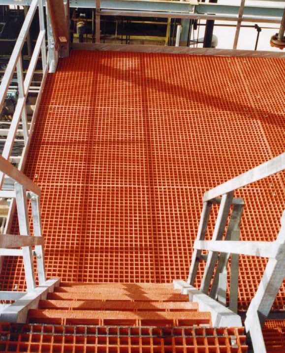 Molded grating platform in a chemical plant