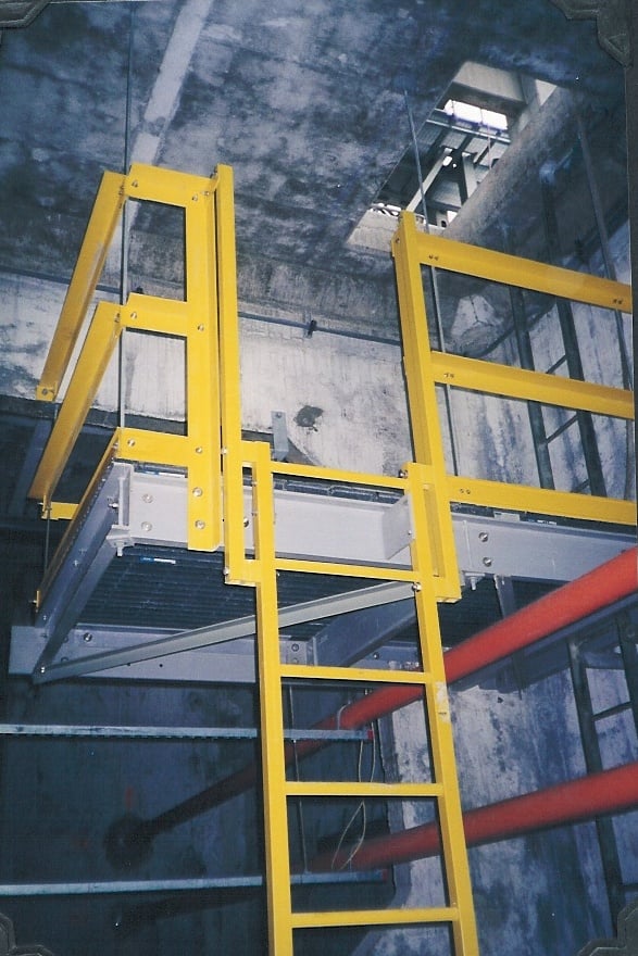 520_Bridge_Dynarail_structural_shapes_FRP_ladder