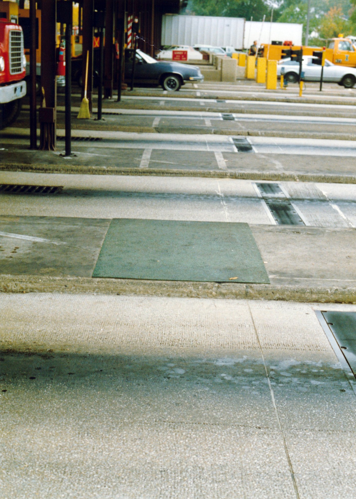 Tollway FRP roadway grating
