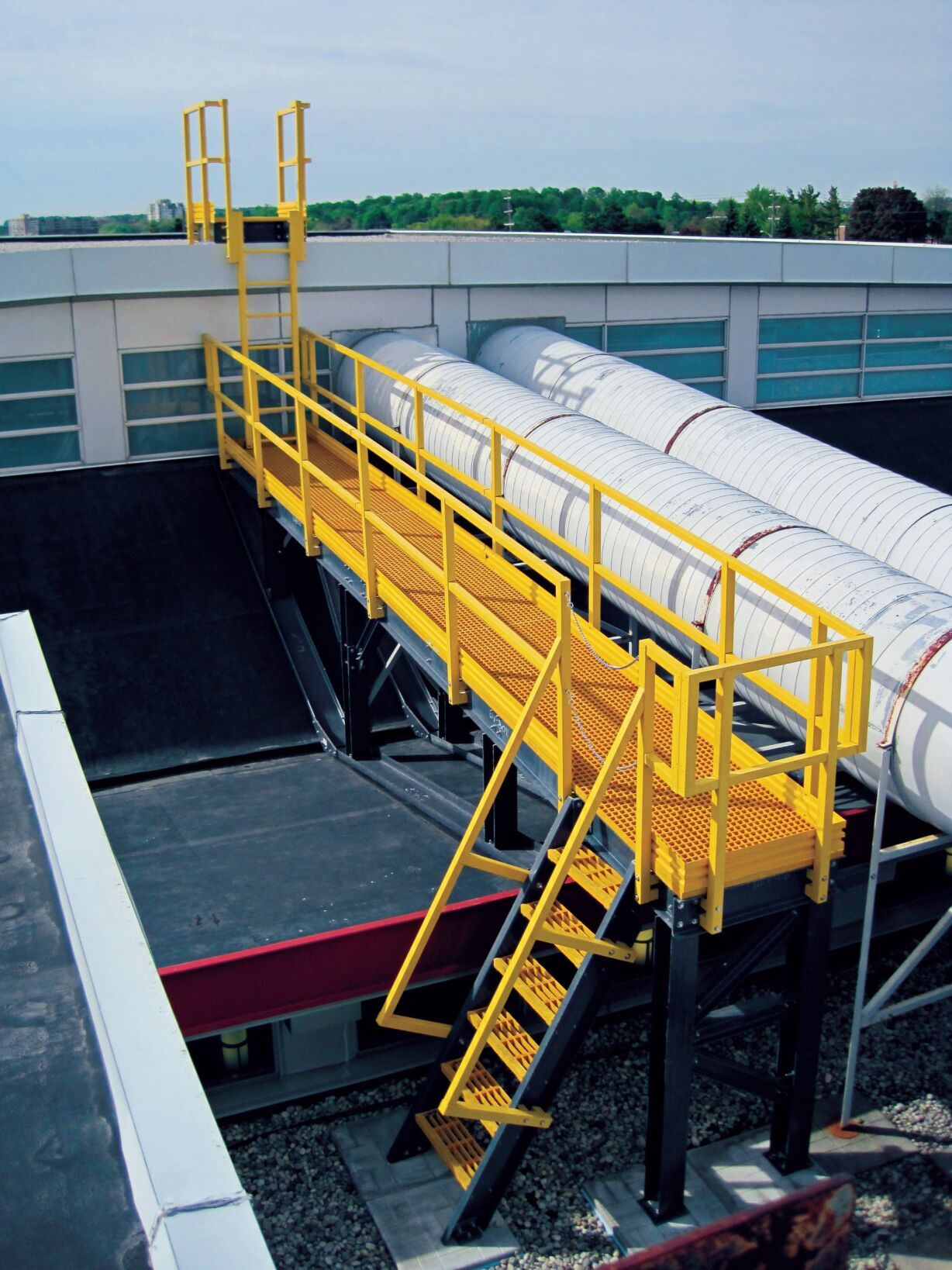 Higher education roof walkway