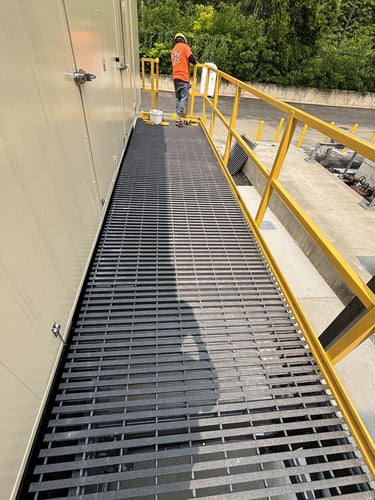 Elevated access platform in a data center