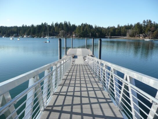 Marine-slip-resistant-frp-boat-dock-decking